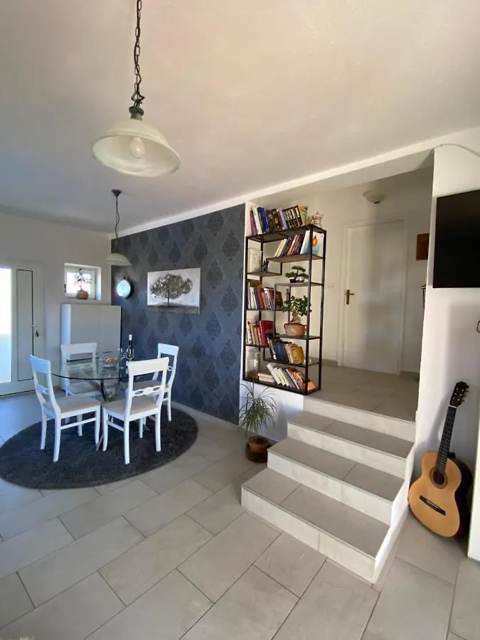 Beautiful Island House Ugljan Apartamento Croácia